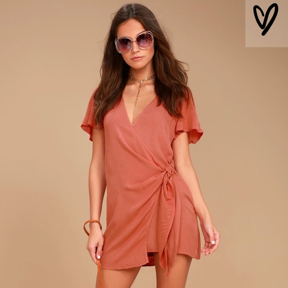 Lulus Dresses & Skirts - Lulu’s Wrap Dress